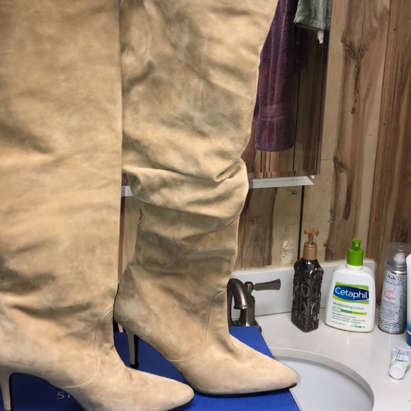 Stuart Weitzman Lafayette Boots - Picture 3 of 6